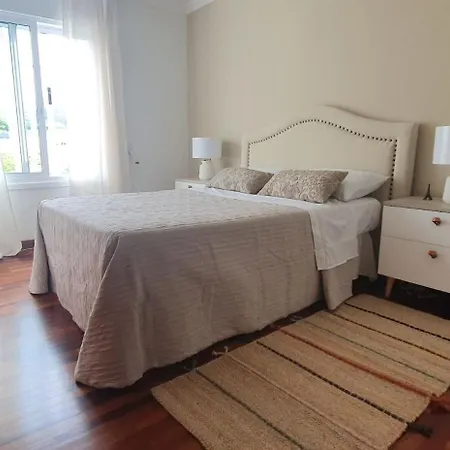 Centro Pueblo Santa Cruz - Oleiros - A Coruna Apartment *